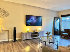 Jies Choice 15 mins to DT townhome Big for family unitB